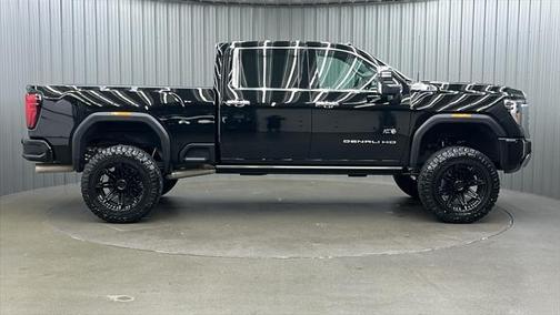 2024 GMC Sierra 2500 Denali