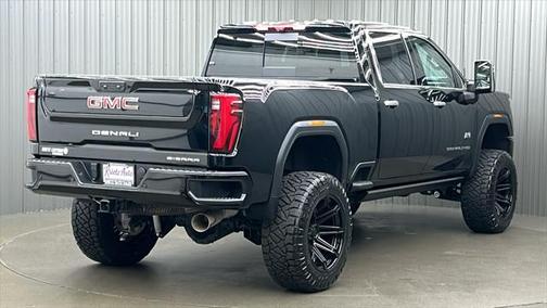 2024 GMC Sierra 2500 Denali