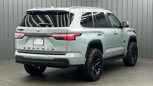 2025 Toyota Sequoia SR5