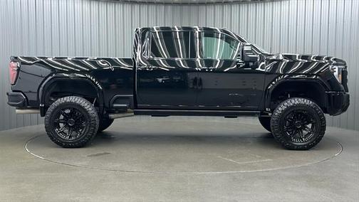 2025 GMC Sierra 2500 AT4