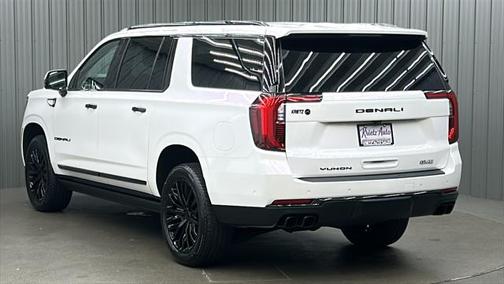 2025 GMC Yukon XL Denali