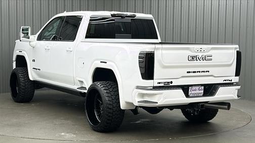 2025 GMC Sierra 2500 AT4
