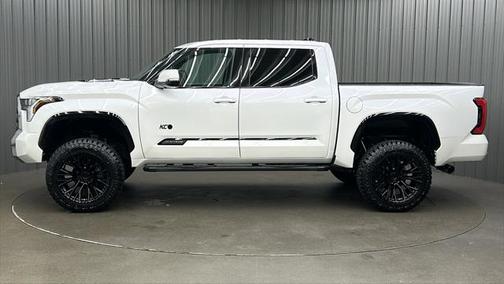 2023 Toyota Tundra Hybrid Platinum
