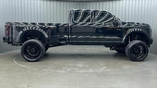 2024 Ford F-450 Platinum