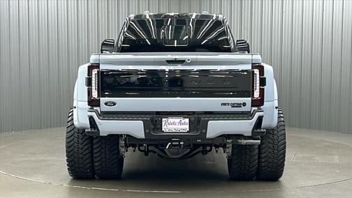 2024 Ford F-450 Platinum