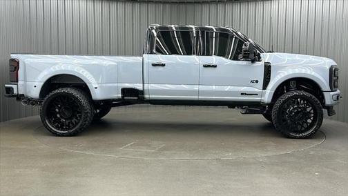 2024 Ford F-450 Platinum