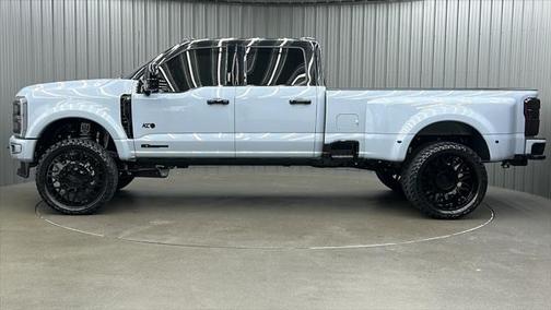 2024 Ford F-450 Platinum