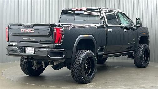 2025 GMC Sierra 2500 Denali
