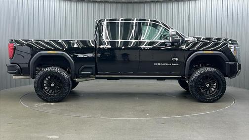 2025 GMC Sierra 2500 Denali