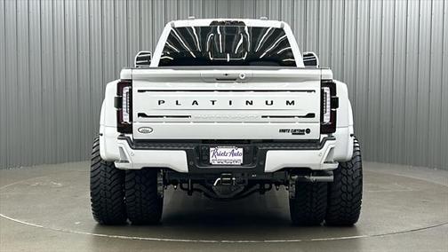 2025 Ford F-450 Platinum