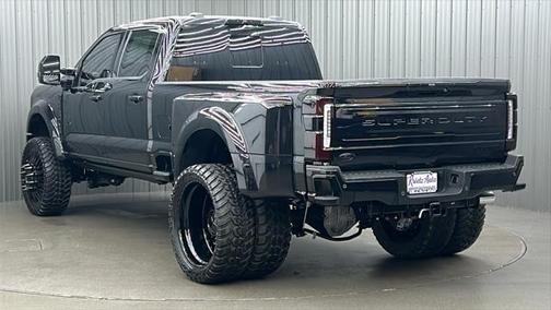 2025 Ford F-450 Platinum