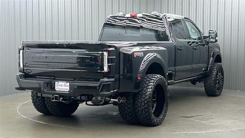 2025 Ford F-450 Platinum