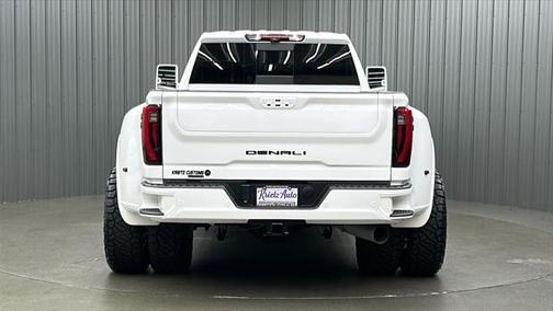 2025 GMC Sierra 3500 Denali
