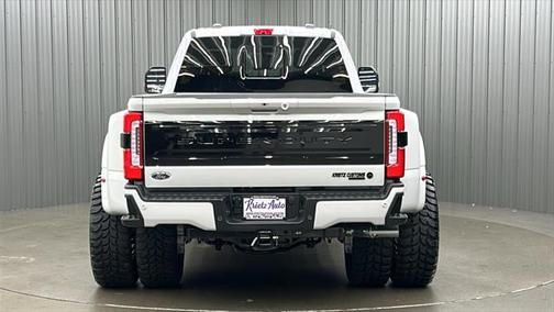 2025 Ford F-450 Platinum