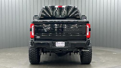 2025 Ford F-250 Platinum