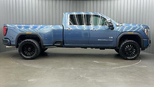 2025 GMC Sierra 3500 Denali