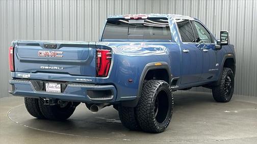 2025 GMC Sierra 3500 Denali
