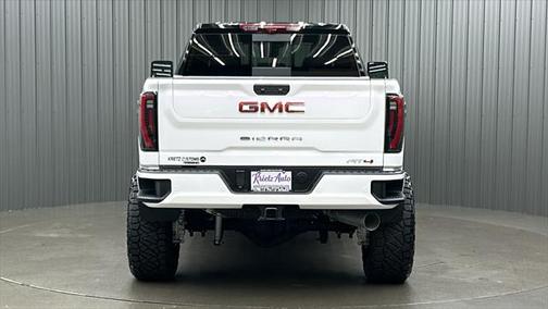 2025 GMC Sierra 2500 AT4