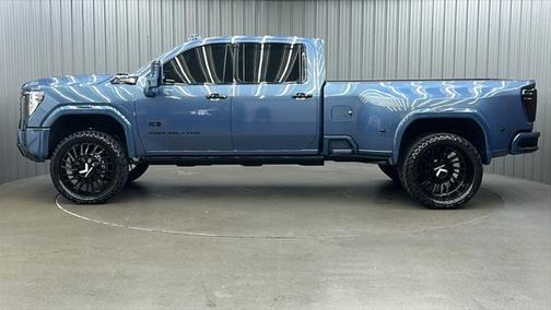 2025 GMC Sierra 3500 Denali