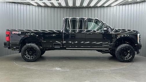 2025 Ford F-250 Platinum