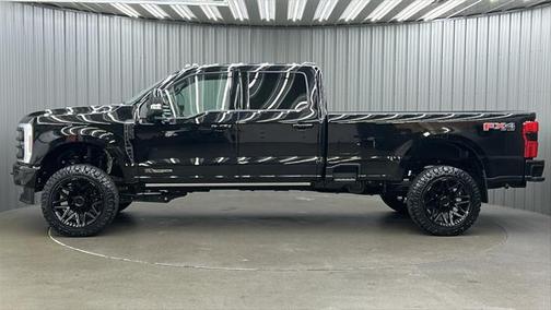 2025 Ford F-250 Platinum