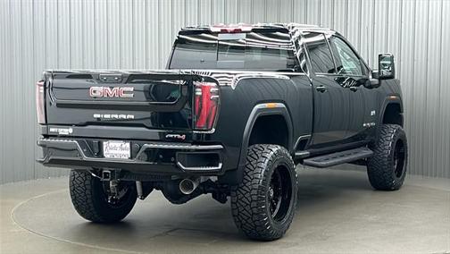 2025 GMC Sierra 2500 AT4