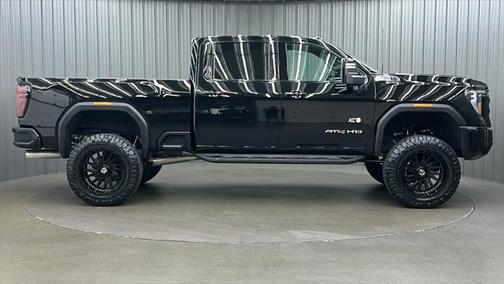 2025 GMC Sierra 2500 AT4