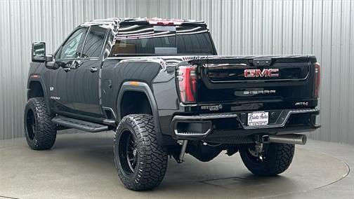 2025 GMC Sierra 2500 AT4