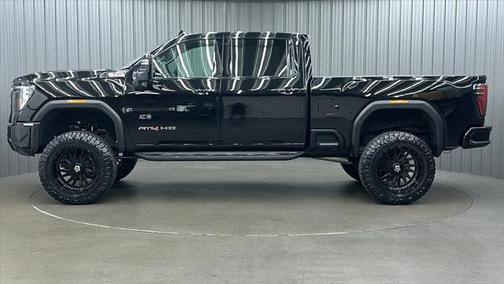 2025 GMC Sierra 2500 AT4