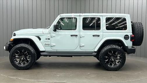 2024 Jeep Wrangler 4-Door Sahara 4x4
