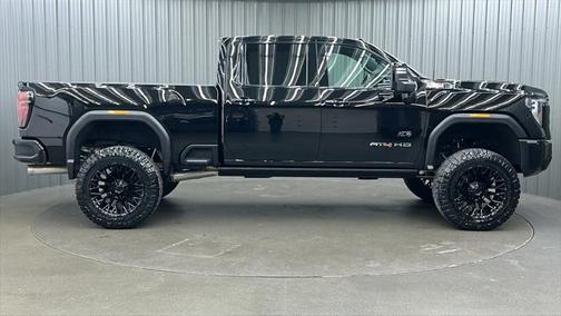 2025 GMC Sierra 2500 AT4