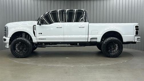 2025 Ford F-350 Platinum