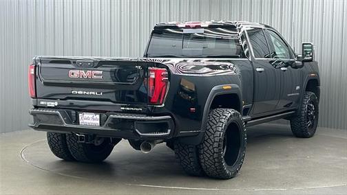 2025 GMC Sierra 3500 Denali