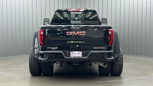 2025 GMC Sierra 3500 Denali