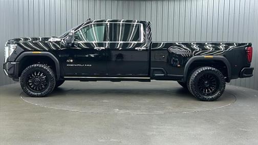 2025 GMC Sierra 3500 Denali