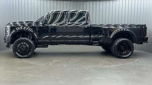 2024 Ford F-450 Platinum