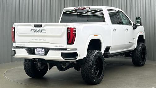 2025 GMC Sierra 3500 Denali