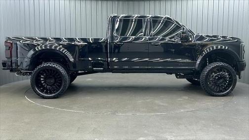 2024 Ford F-450 Platinum