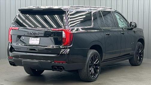 2025 GMC Yukon XL 4WD AT4