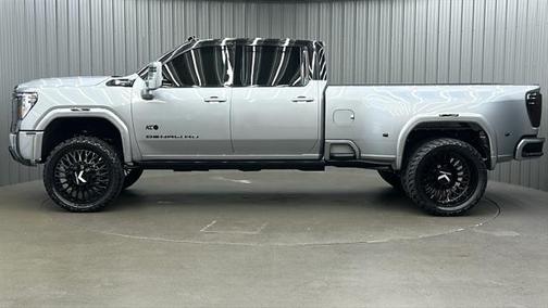 2025 GMC Sierra 3500 Denali