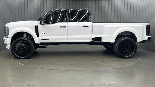 2024 Ford F-450 Platinum