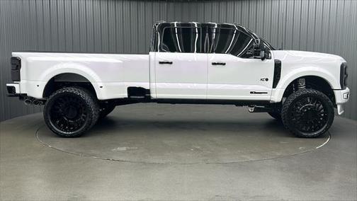 2024 Ford F-450 Platinum