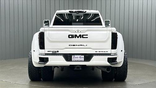 2025 GMC Sierra 3500 Denali