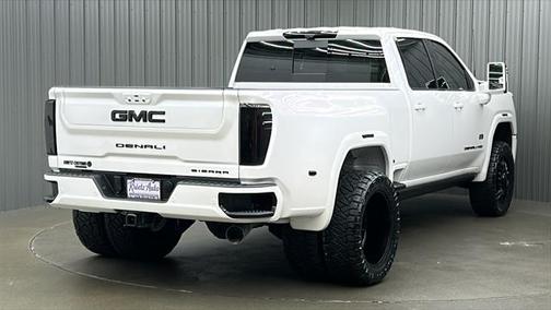 2025 GMC Sierra 3500 Denali