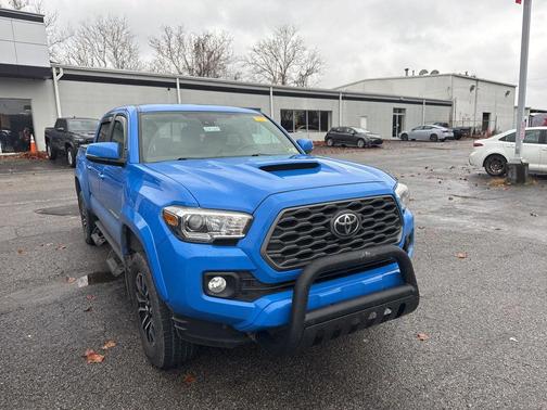 2020 Toyota Tacoma TRD Sport