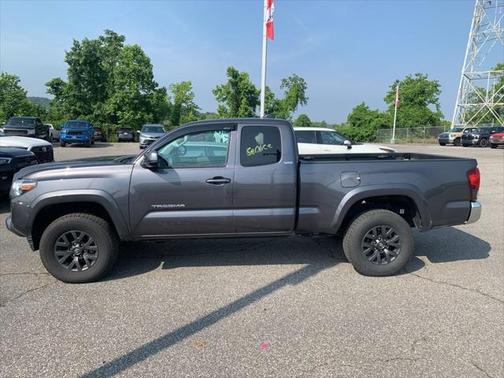2022 Toyota Tacoma SR5