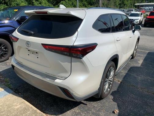 2021 Toyota Highlander Platinum