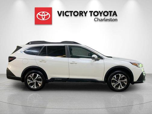 Crystal White Pearl 2020 Subaru Outback Limited