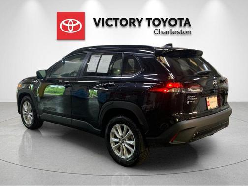 Jet Black 2026 Toyota Corolla Cross LE
