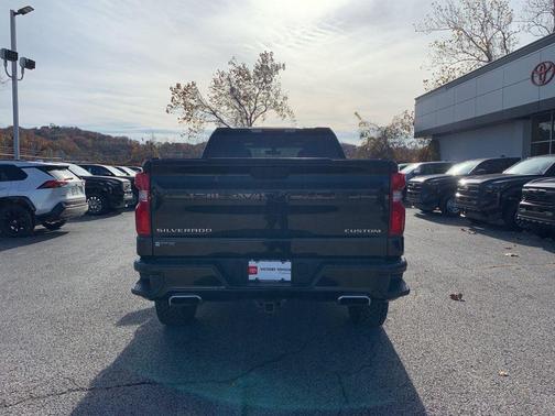 2019 Chevrolet Silverado 1500 Custom Trail Boss